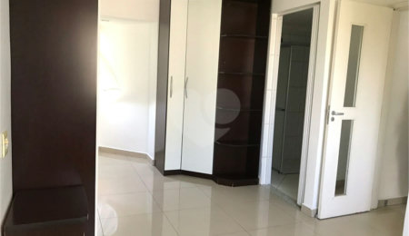 Apartamento à venda com 3 quartos em Jardim Olympia, São Paulo, SP