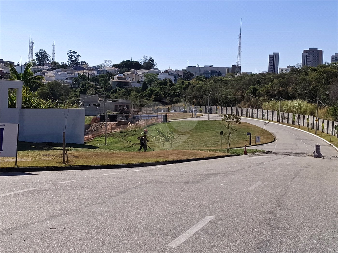 Terreno à venda no condomínio Bougainville, Sorocaba - SP