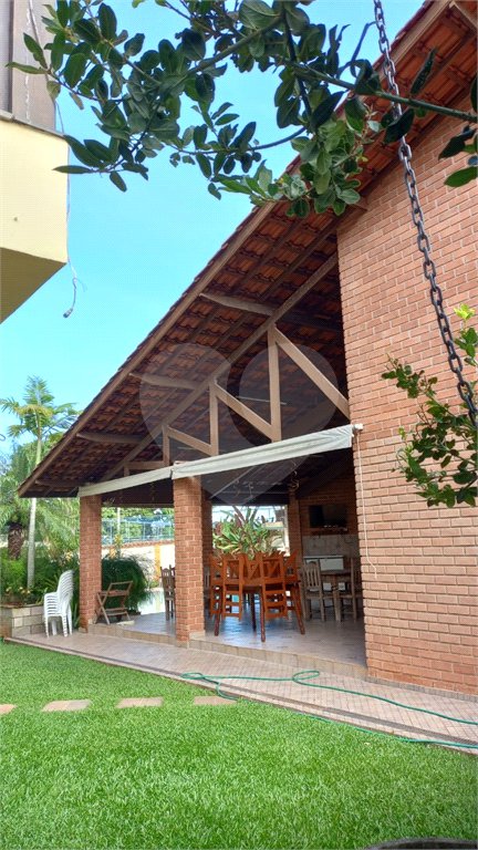 Casa à venda ou para alugar com 5 suítes no condomínio Vilage Zuleika Jabour, Salto - SP