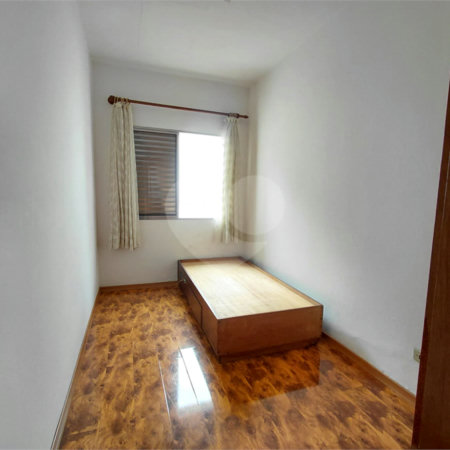 Sobrado à venda com 3 quartos em Vila Romana, São Paulo, SP