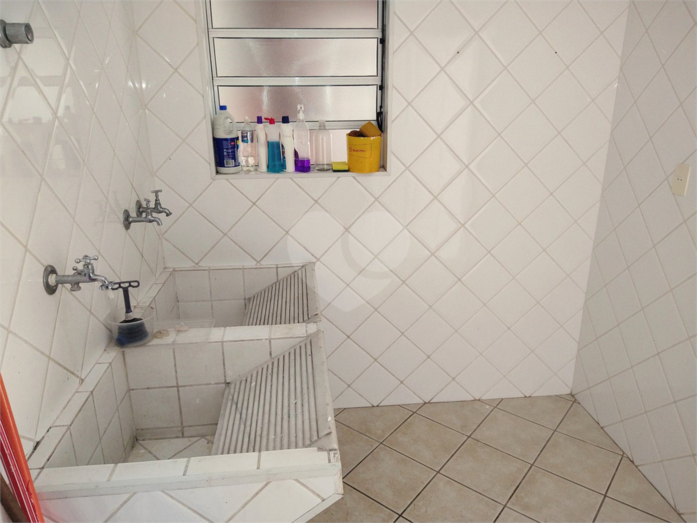 Sobrado à venda com 3 quartos em Chora Menino, São Paulo, SP