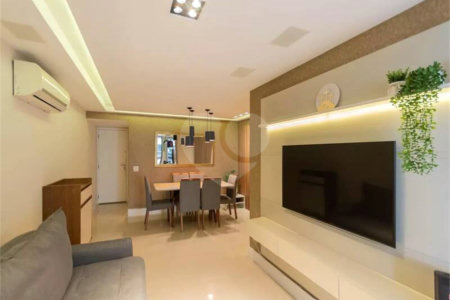 Apartamento à venda com 4 quartos, sendo 1 suíte,  em Tijuca, Rio de Janeiro, RJ