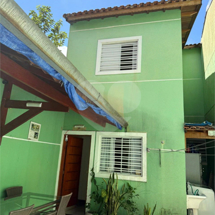 Sobrado à venda com 3 suítes em Vila Constança, São Paulo, SP