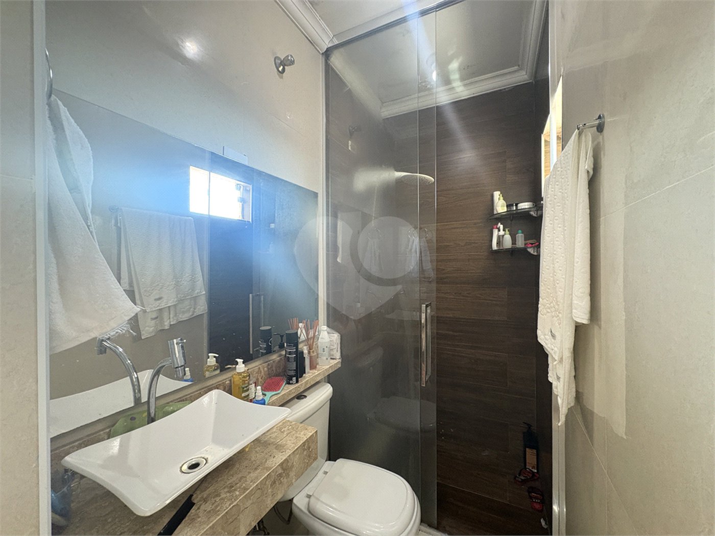 Casa à venda com 3 quartos, sendo 1 suíte,  em Cidade Jardim, Mogi das Cruzes, SP