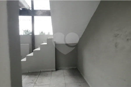 Casa à venda com 4 quartos, sendo 1 suíte, em Jardim Japão, São Paulo, SP