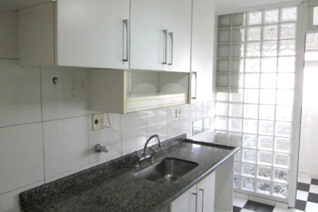 Apartamento à venda com 3 quartos, sendo 1 suíte,  em Paraíso, São Paulo, SP