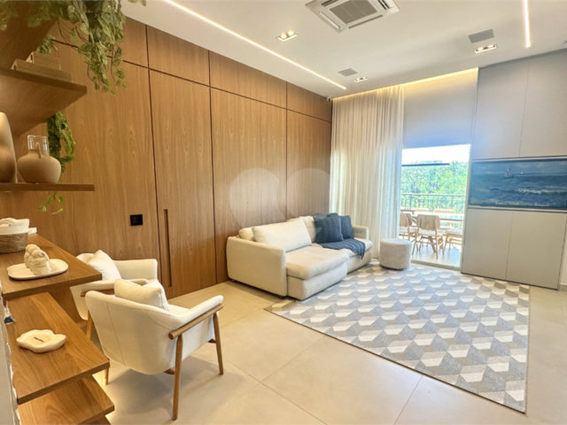 Apartamento à venda com 3 suítes em Santo Amaro, São Paulo, SP