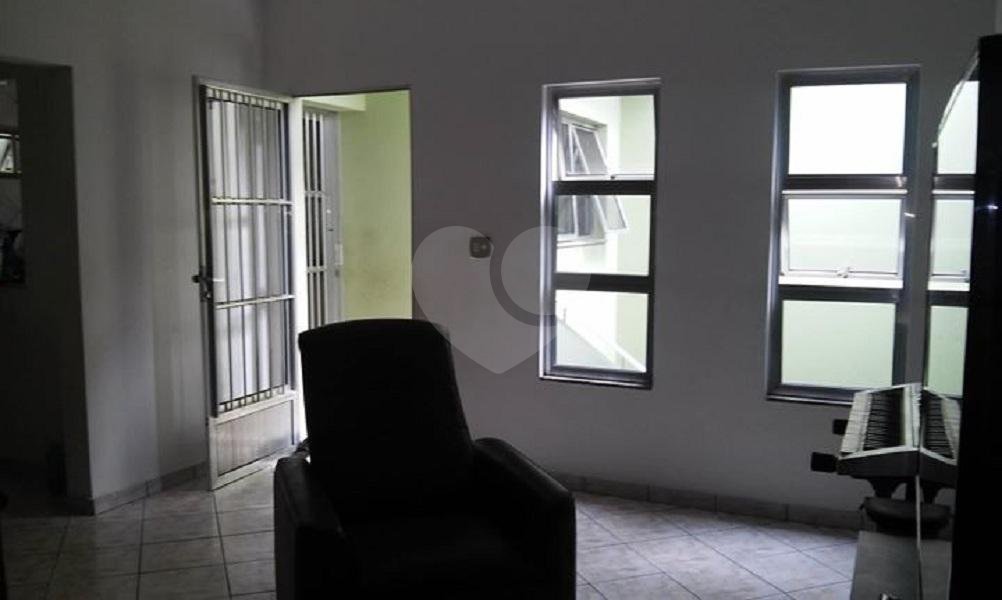 Casa à venda com 4 quartos, sendo 1 suíte, em Wanel Ville, Sorocaba, SP
