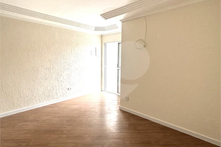 Sobrado à venda com 3 quartos, sendo 1 suíte, em Vila Invernada, São Paulo, SP