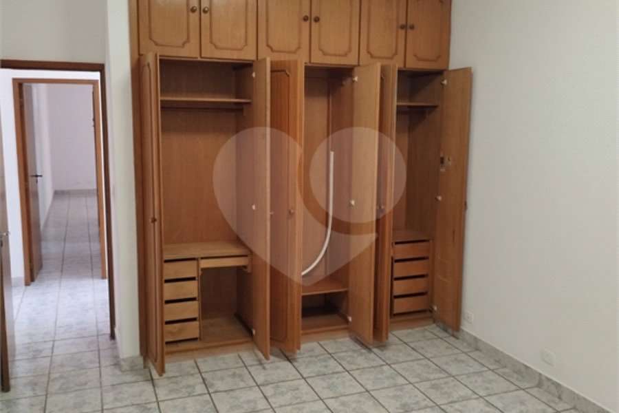 Casa para alugar com 2 quartos, sendo 1 suíte,  em Jabaquara, São Paulo, SP