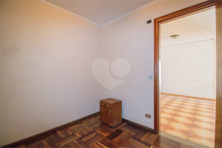 Casa à venda com 5 quartos, sendo 4 suítes, em Jardim Prudência, São Paulo, SP