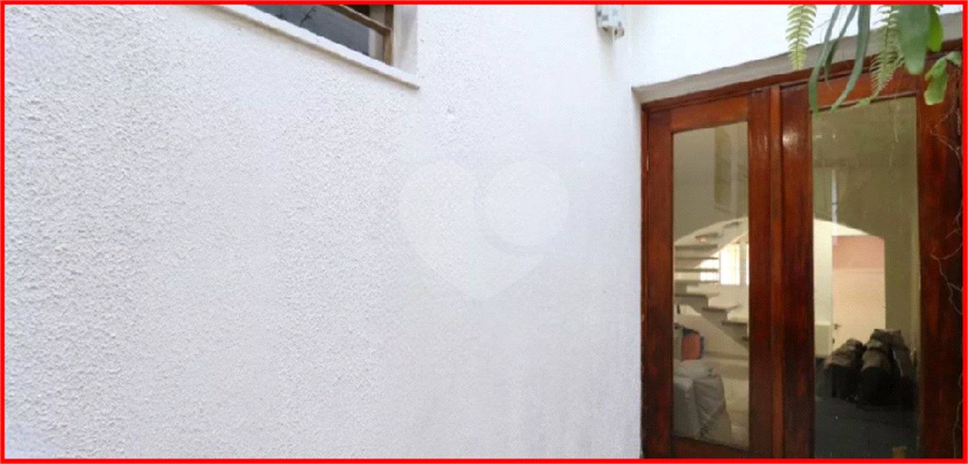 Sobrado à venda com 2 quartos, sendo 1 suíte,  em Água Branca, São Paulo, SP