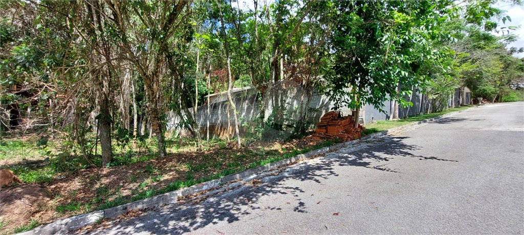 Casa à venda com 3 quartos, sendo 4 suítes, no condomínio Sausalito, Mairiporã - SP