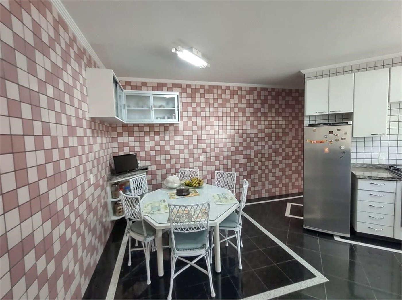 Casa à venda com 5 quartos, sendo 4 suítes, no condomínio Rancho Dirce, Sorocaba - SP