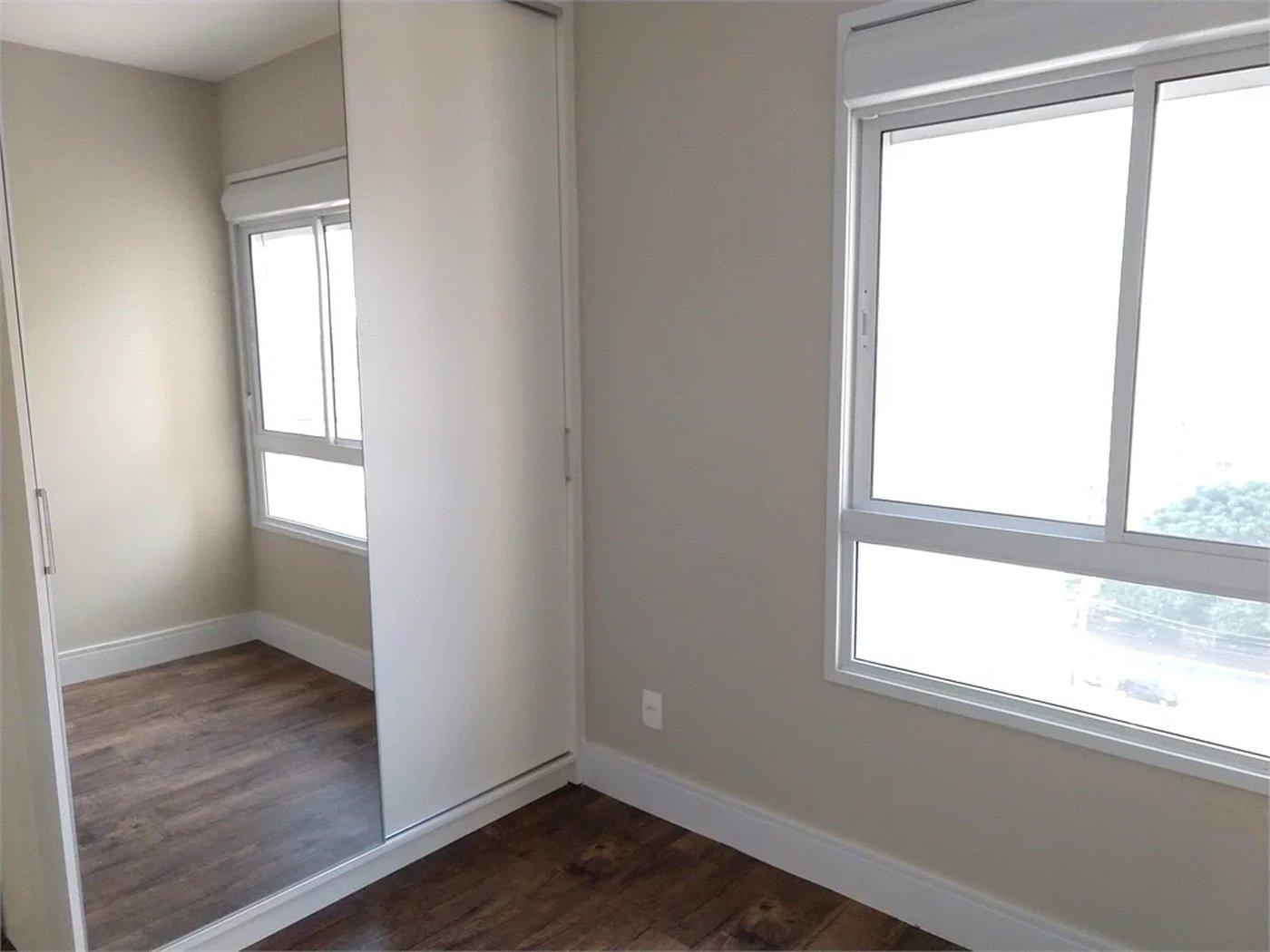 Apartamento à venda com 3 suítes em Vila Anastácio, São Paulo, SP