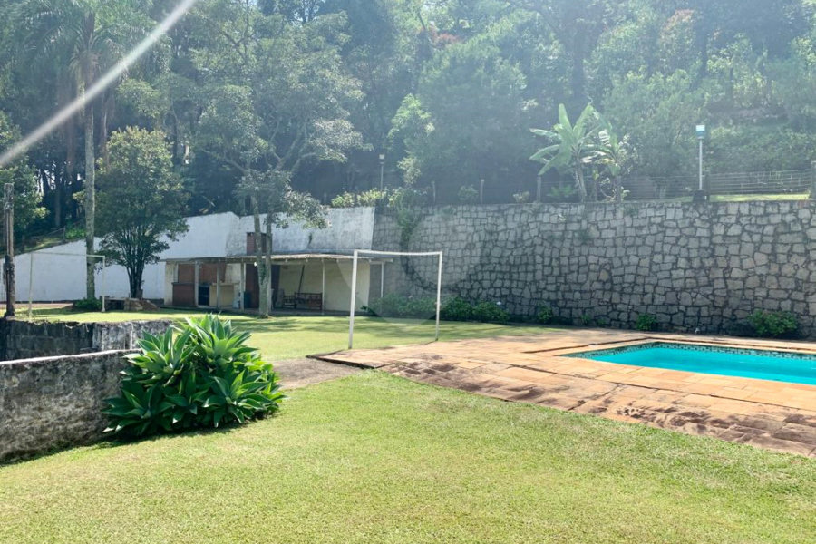 Casa Térrea à venda com 4 quartos, sendo 1 suíte, em Serra da Cantareira, Mairiporã, SP