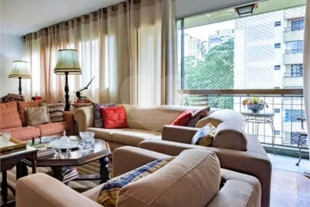 Apartamento à venda com 3 quartos, sendo 1 suíte, em Vila Andrade, São Paulo, SP