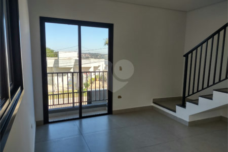 Casa à venda com 2 suítes em Jardim Santo Antônio, Atibaia, SP