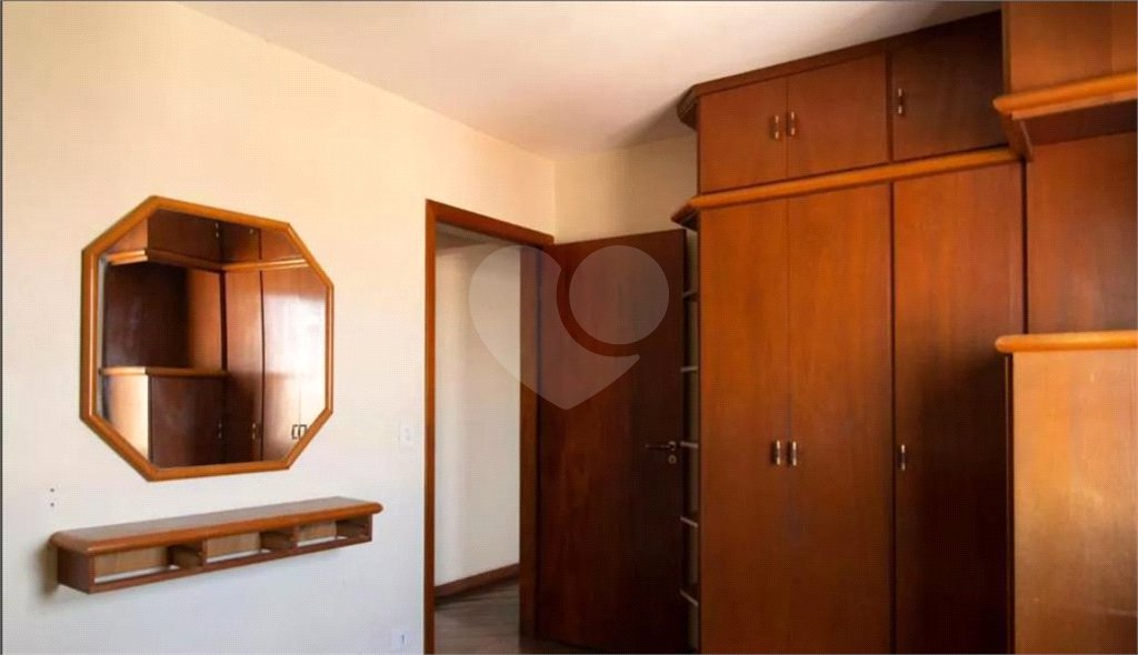 Apartamento à venda com 2 quartos, sendo 1 suíte,  em Jardim Teresa, São Paulo, SP