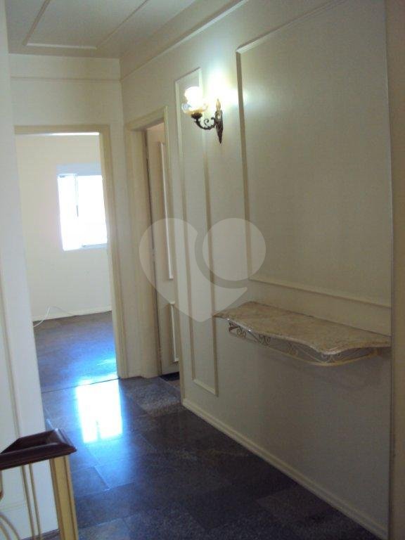 Sobrado à venda com 4 quartos, sendo 3 suítes, em Campo Grande, São Paulo, SP