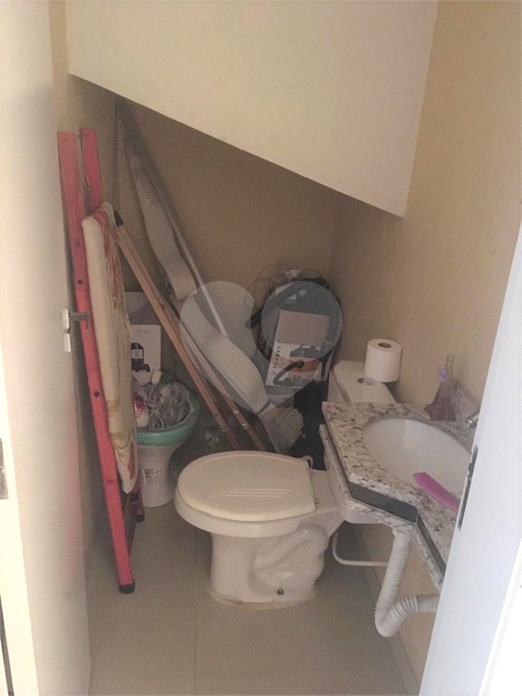 Sobrado à venda com 3 quartos, sendo 1 suíte, em Jardim Ana Rosa, São Paulo, SP