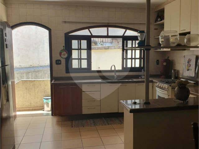 Sobrado à venda ou para alugar com 3 quartos, sendo 1 suíte,  em Santana, São Paulo, SP