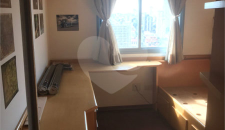 Apartamento à venda com 3 quartos, sendo 1 suíte,  em Vila Paulicéia, São Paulo, SP