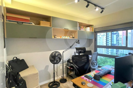 Apartamento à venda com 3 quartos, sendo 1 suíte, em Indianópolis, São Paulo, SP