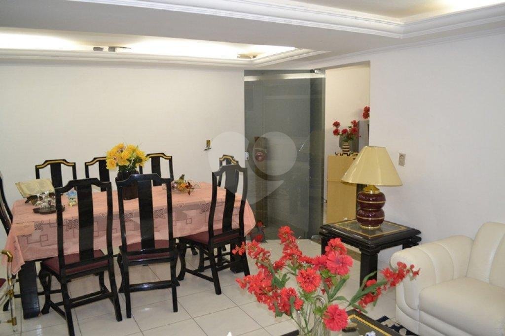 Sobrado à venda com 4 quartos, sendo 1 suíte, em Imirim, São Paulo, SP