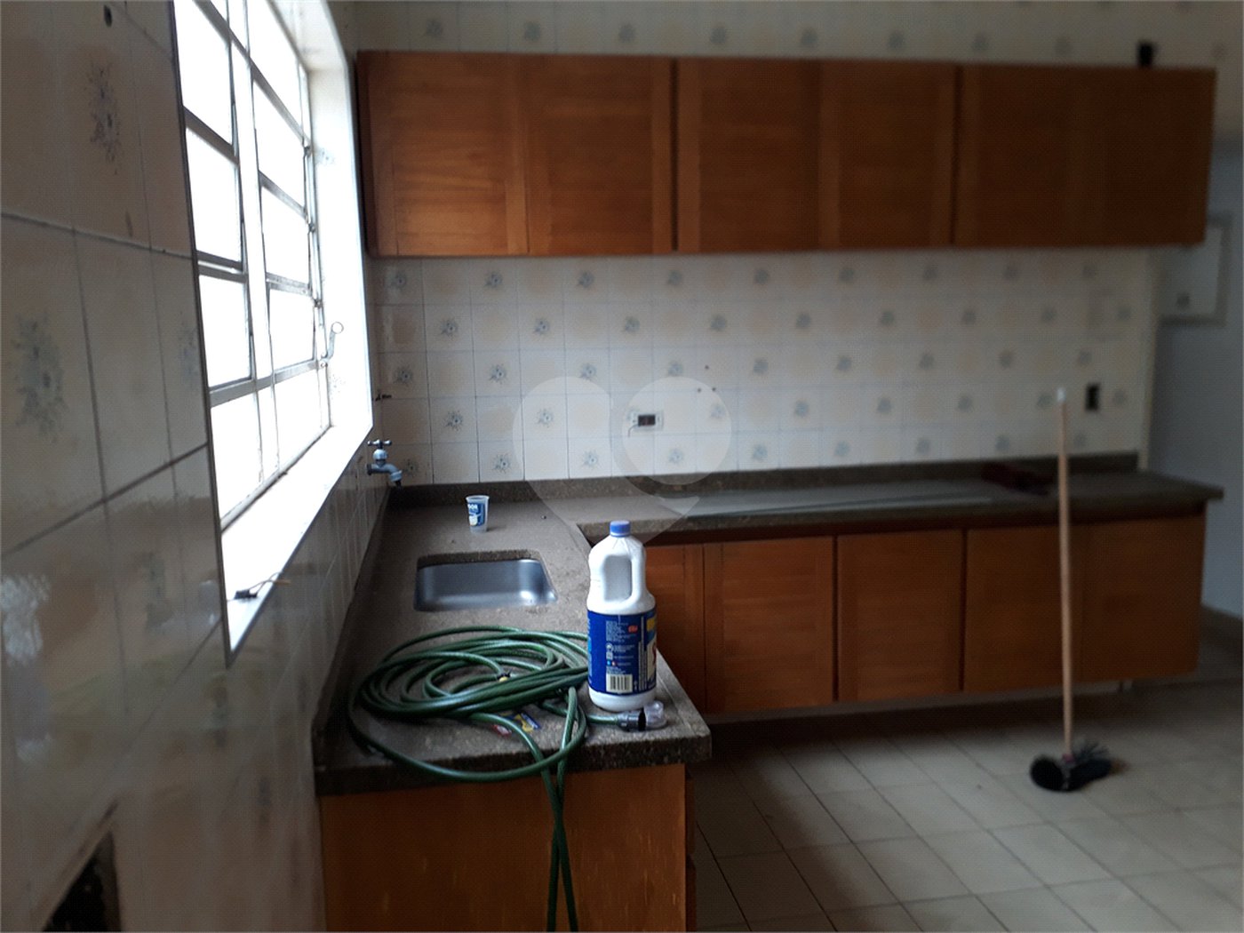 Sobrado à venda com 3 quartos, sendo 1 suíte, em Tremembé, São Paulo, SP