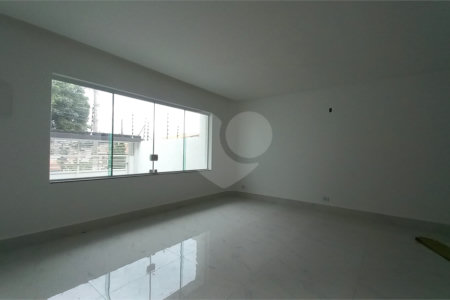 Sobrado à venda com 3 suítes em Vila Nova Mazzei, São Paulo, SP
