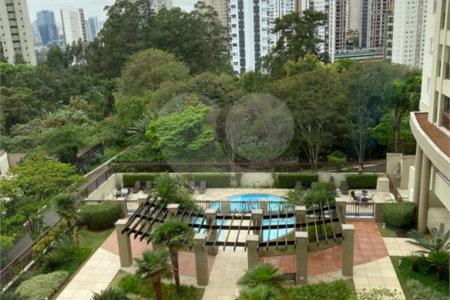 Apartamento à venda com 3 suítes em Paraíso do Morumbi, São Paulo, SP