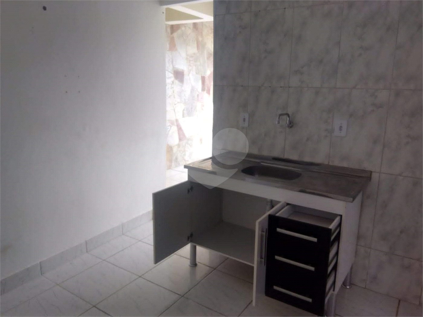 Sobrado à venda com 4 quartos, sendo 1 suíte,  em Jardim Pacaembu, Jundiaí, SP