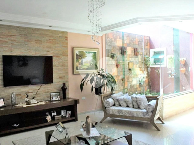 Sobrado à venda com 3 quartos, sendo 1 suíte,  em Vila Formosa, São Paulo, SP