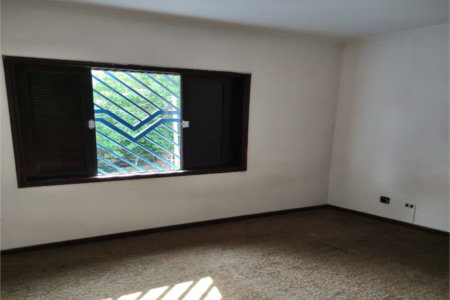 Sobrado à venda com 3 suítes em Jardim Vazani, São Paulo, SP