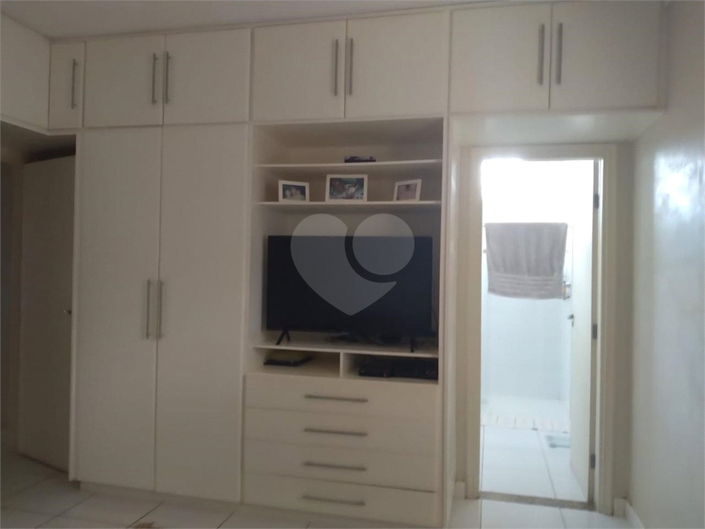 Casa à venda com 4 quartos, sendo 2 suítes, em Jardim Adalgisa, Araraquara, SP