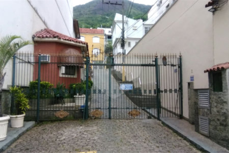 Casa à venda com 4 quartos, sendo 1 suíte, no condomínio Residencial Bom Pastor (casa de Vila)., Rio de Janeiro - RJ