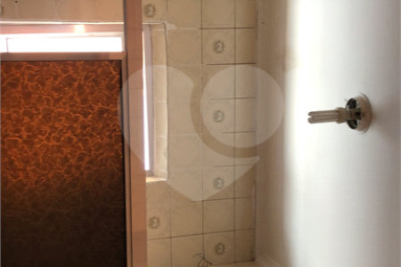 Sobrado à venda com 2 quartos em Chora Menino, São Paulo, SP