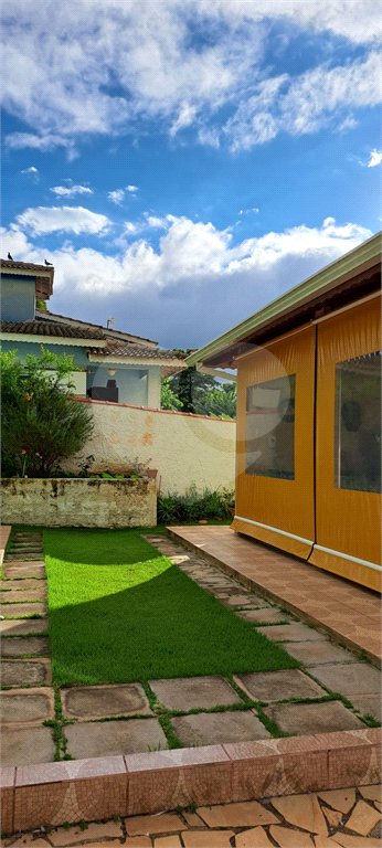 Chácara à venda com 3 quartos, sendo 2 suítes,  em Chácaras Fernão Dias, Atibaia, SP