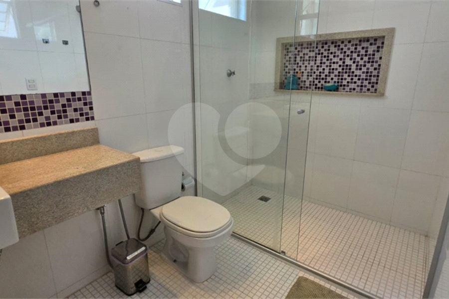 Casa Térrea à venda ou para alugar com 8 quartos, sendo 4 suítes, em Vila Pereira Barreto, São Paulo, SP