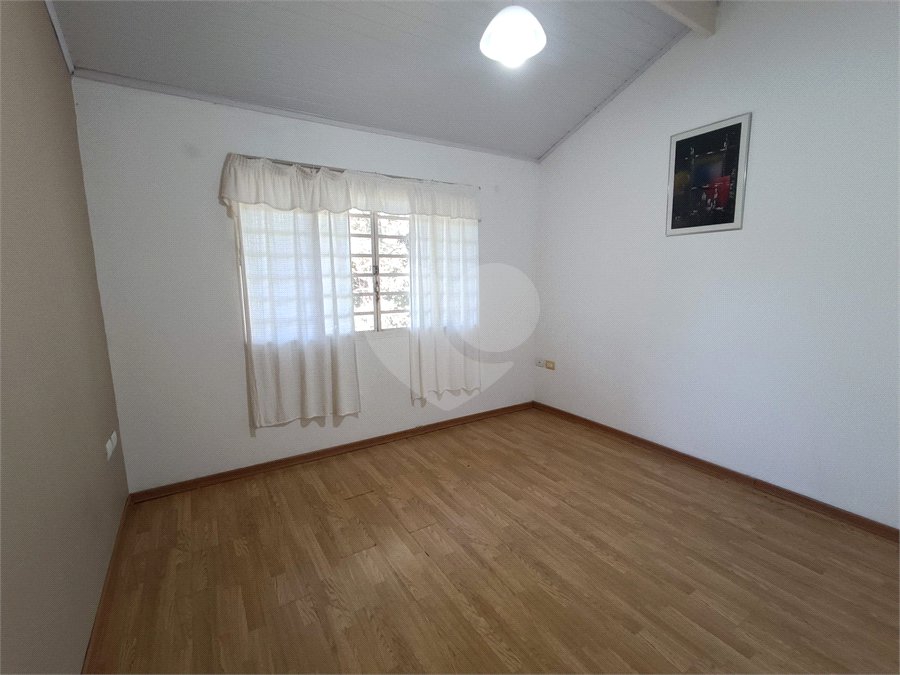 Chácara à venda com 4 quartos, sendo 1 suíte, em Vila Vilma (mailasqui), São Roque, SP