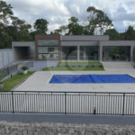 Casa à venda com 4 quartos, sendo 2 suítes, no condomínio Alpes da Cantareira, Mairiporã - SP