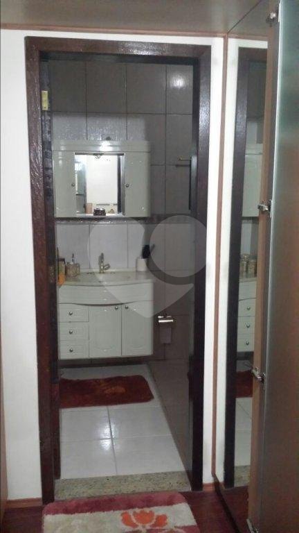 Casa à venda com 3 quartos, sendo 1 suíte, no condomínio Jardim das Pedras, São Paulo - SP