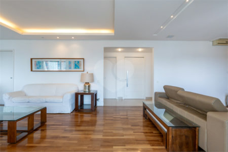 Apartamento à venda com 3 suítes em Brooklin, São Paulo, SP