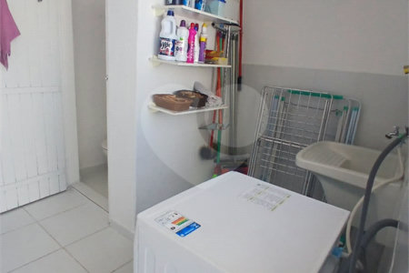 Casa à venda com 3 quartos, sendo 1 suíte,  em Recreio Maristela, Atibaia, SP