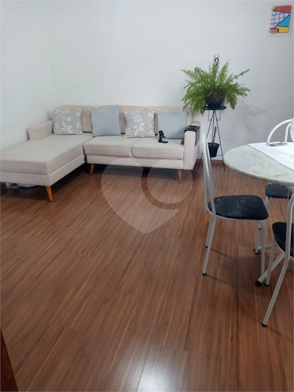 Apartamento à venda com 2 quartos em Jardim Flor da Montanha, Guarulhos, SP