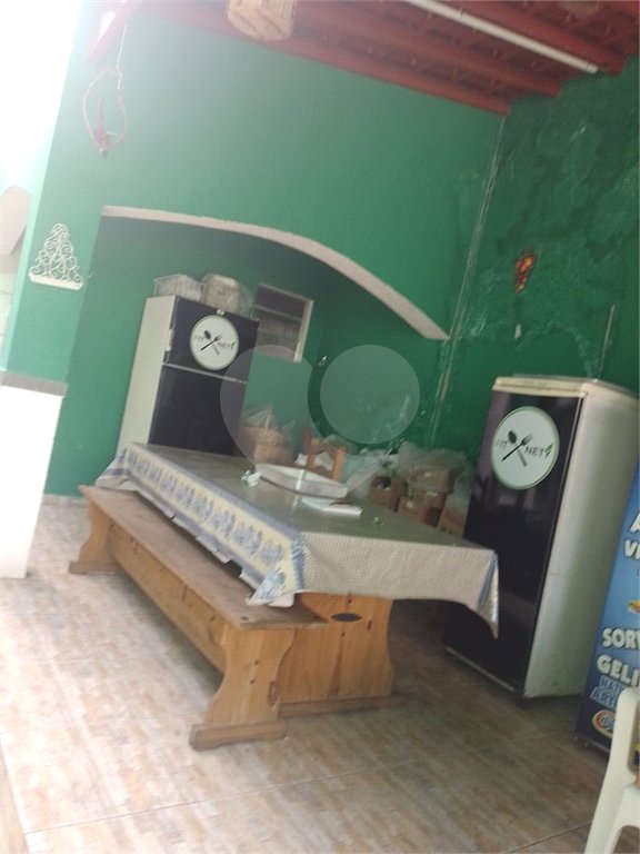 Sobrado à venda com 6 quartos, sendo 2 suítes, em Tremembé, São Paulo, SP