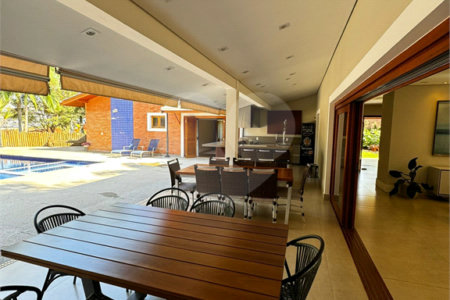 Casa à venda ou para alugar com 4 suítes no condomínio Lago Azul Residencial e Golfe, Araçoiaba da Serra - SP