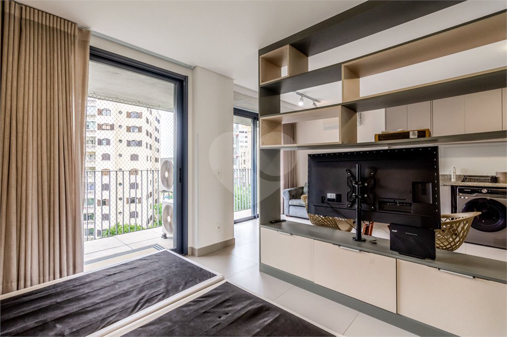 Apartamento à venda ou para alugar com 1 suíte em Jardim das Bandeiras, São Paulo, SP