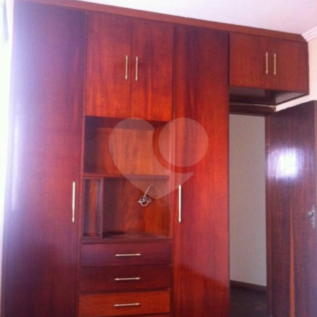 Sobrado à venda com 3 quartos, sendo 1 suíte, em Chora Menino, São Paulo, SP